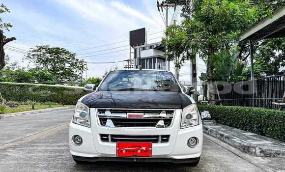 ซื้อ รถมือสอง Isuzu D-Max ขาว รถยนต์ ใน %{เมือง} ใน กรุงเทพมหานคร