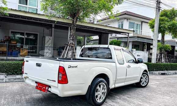 Buy Used Isuzu D-Max White Car in Bangkok in Bangkok Buy Used Isuzu D-Max White Car in Bangkok in Bangkok