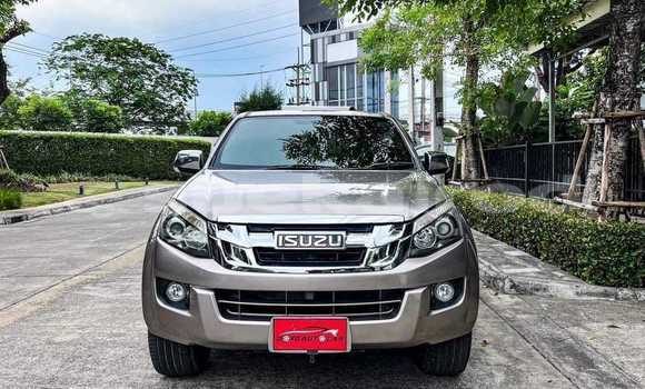 ซื้อ รถมือสอง Isuzu D-Max อื่น ๆ รถยนต์ ใน %{เมือง} ใน กรุงเทพมหานคร