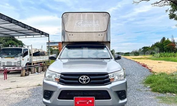 ซื้อ รถมือสอง Toyota Hiluxe Revo อื่น ๆ รถยนต์ ใน %{เมือง} ใน กรุงเทพมหานคร