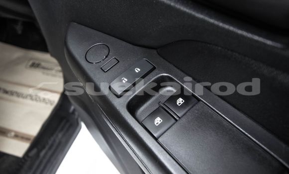 Buy Used Chevrolet Colorado White Car in Bangkok in Bangkok Buy Used Chevrolet Colorado White Car in Bangkok in Bangkok