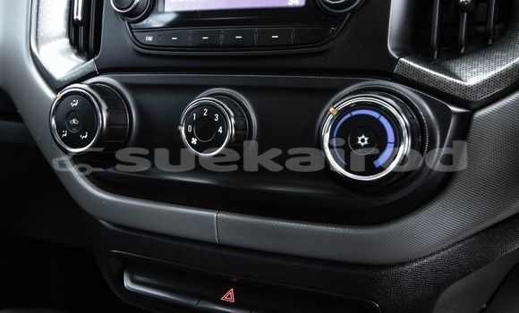 Buy Used Chevrolet Colorado White Car in Bangkok in Bangkok Buy Used Chevrolet Colorado White Car in Bangkok in Bangkok