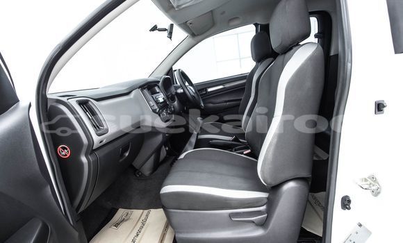 Buy Used Chevrolet Colorado White Car in Bangkok in Bangkok Buy Used Chevrolet Colorado White Car in Bangkok in Bangkok