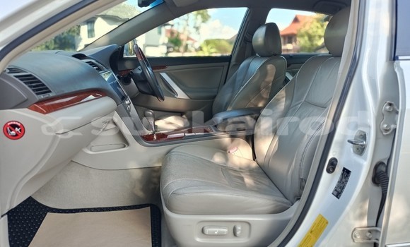 Buy Used Toyota Camry White Car in Chiang Mai in Chiang Mai Buy Used Toyota Camry White Car in Chiang Mai in Chiang Mai