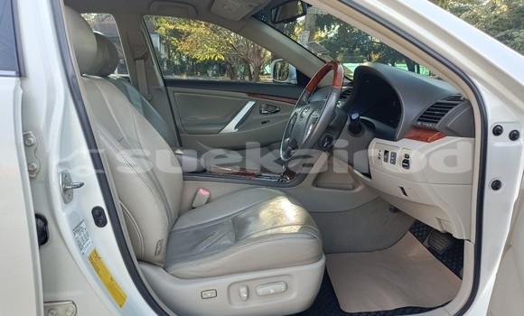 Buy Used Toyota Camry White Car in Chiang Mai in Chiang Mai Buy Used Toyota Camry White Car in Chiang Mai in Chiang Mai