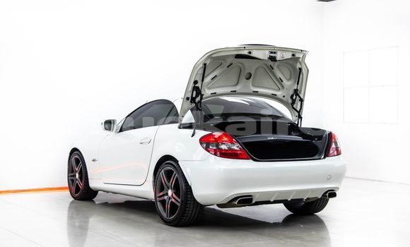 Buy Used Mercedes-Benz SLK-klasse White Car in Bangkok in Bangkok Buy Used Mercedes-Benz SLK-klasse White Car in Bangkok in Bangkok