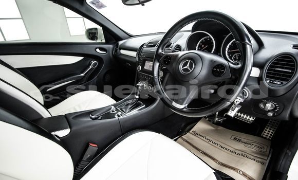 Buy Used Mercedes-Benz SLK-klasse White Car in Bangkok in Bangkok Buy Used Mercedes-Benz SLK-klasse White Car in Bangkok in Bangkok