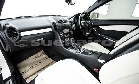 Buy Used Mercedes-Benz SLK-klasse White Car in Bangkok in Bangkok Buy Used Mercedes-Benz SLK-klasse White Car in Bangkok in Bangkok