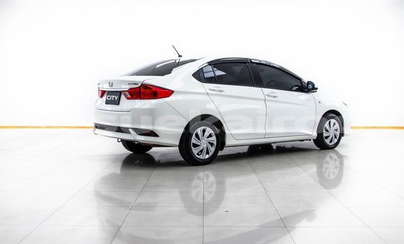 ซื้อ รถมือสอง Honda City ขาว รถยนต์ ใน %{เมือง} ใน กรุงเทพมหานคร ซื้อ รถมือสอง Honda City ขาว รถยนต์ ใน %{เมือง} ใน กรุงเทพมหานคร