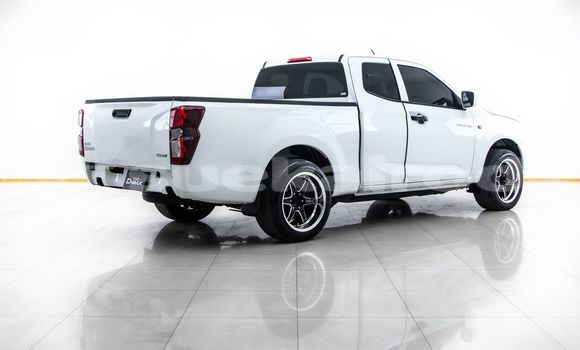 ซื้อ รถมือสอง Isuzu D-Max ขาว รถยนต์ ใน %{เมือง} ใน กรุงเทพมหานคร ซื้อ รถมือสอง Isuzu D-Max ขาว รถยนต์ ใน %{เมือง} ใน กรุงเทพมหานคร