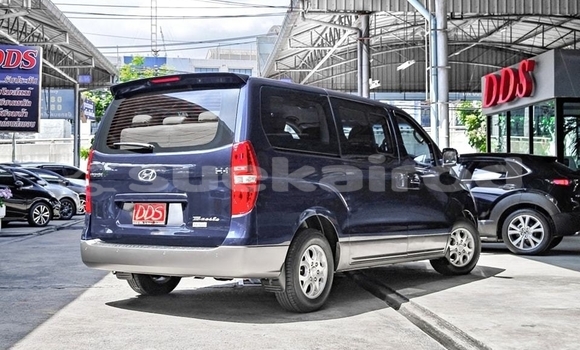 ซื้อ รถมือสอง Hyundai H1 สีน้ำเงิน รถยนต์ ใน %{เมือง} ใน กรุงเทพมหานคร ซื้อ รถมือสอง Hyundai H1 สีน้ำเงิน รถยนต์ ใน %{เมือง} ใน กรุงเทพมหานคร