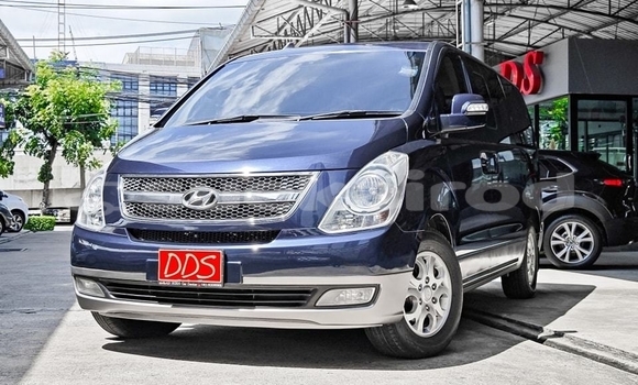 ซื้อ รถมือสอง Hyundai H1 สีน้ำเงิน รถยนต์ ใน %{เมือง} ใน กรุงเทพมหานคร ซื้อ รถมือสอง Hyundai H1 สีน้ำเงิน รถยนต์ ใน %{เมือง} ใน กรุงเทพมหานคร