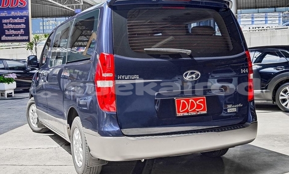 ซื้อ รถมือสอง Hyundai H1 สีน้ำเงิน รถยนต์ ใน %{เมือง} ใน กรุงเทพมหานคร ซื้อ รถมือสอง Hyundai H1 สีน้ำเงิน รถยนต์ ใน %{เมือง} ใน กรุงเทพมหานคร