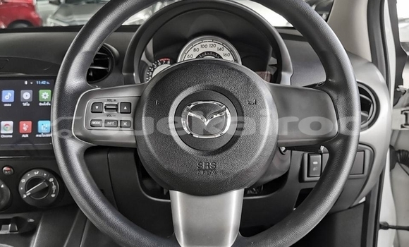 ซื้อ รถมือสอง Mazda 2 ขาว รถยนต์ ใน %{เมือง} ใน กรุงเทพมหานคร ซื้อ รถมือสอง Mazda 2 ขาว รถยนต์ ใน %{เมือง} ใน กรุงเทพมหานคร