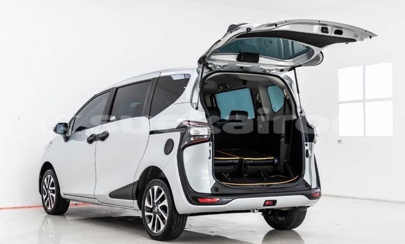 ซื้อ รถมือสอง Toyota Sienta เงิน รถยนต์ ใน %{เมือง} ใน กรุงเทพมหานคร ซื้อ รถมือสอง Toyota Sienta เงิน รถยนต์ ใน %{เมือง} ใน กรุงเทพมหานคร
