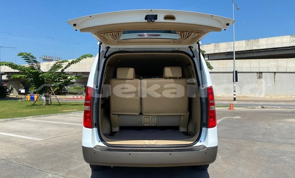 ซื้อ รถมือสอง Hyundai Grand Starex ขาว รถยนต์ ใน %{เมือง} ใน กรุงเทพมหานคร ซื้อ รถมือสอง Hyundai Grand Starex ขาว รถยนต์ ใน %{เมือง} ใน กรุงเทพมหานคร