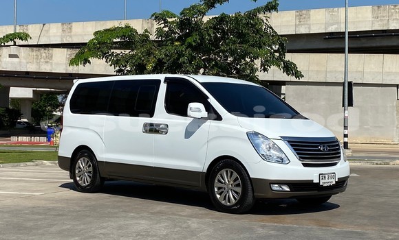 ซื้อ รถมือสอง Hyundai Grand Starex ขาว รถยนต์ ใน %{เมือง} ใน กรุงเทพมหานคร ซื้อ รถมือสอง Hyundai Grand Starex ขาว รถยนต์ ใน %{เมือง} ใน กรุงเทพมหานคร