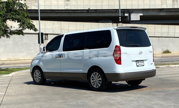 ซื้อ รถมือสอง Hyundai Grand Starex ขาว รถยนต์ ใน %{เมือง} ใน กรุงเทพมหานคร ซื้อ รถมือสอง Hyundai Grand Starex ขาว รถยนต์ ใน %{เมือง} ใน กรุงเทพมหานคร