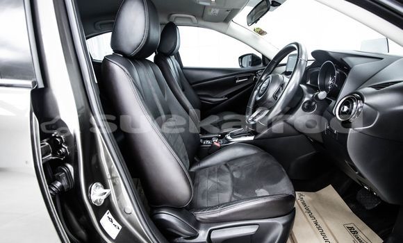 ซื้อ รถมือสอง Mazda 2 สีน้ำตาล รถยนต์ ใน %{เมือง} ใน กรุงเทพมหานคร ซื้อ รถมือสอง Mazda 2 สีน้ำตาล รถยนต์ ใน %{เมือง} ใน กรุงเทพมหานคร