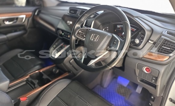 Buy Used Honda CR-V White Car in Chiang Rai in Chiang Rai Buy Used Honda CR-V White Car in Chiang Rai in Chiang Rai