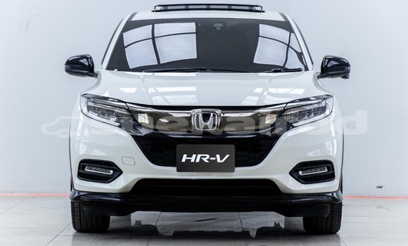 Buy Used Honda HR–V White Car in Bangkok in Bangkok