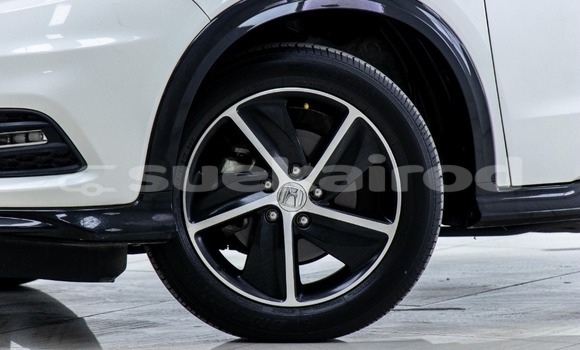 Buy Used Honda HRâV White Car in Bangkok in Bangkok Buy Used Honda HRâV White Car in Bangkok in Bangkok