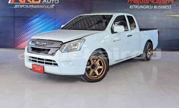 ซื้อ รถมือสอง Isuzu D–MAX ขาว รถยนต์ ใน %{เมือง} ใน กรุงเทพมหานคร ซื้อ รถมือสอง Isuzu D–MAX ขาว รถยนต์ ใน %{เมือง} ใน กรุงเทพมหานคร