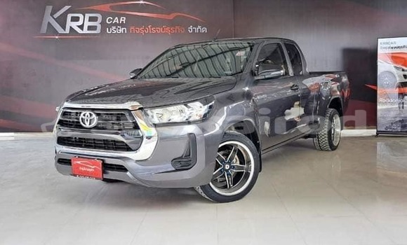 Buy Used Toyota Hiluxe Revo Other Car in Bangkok in Bangkok