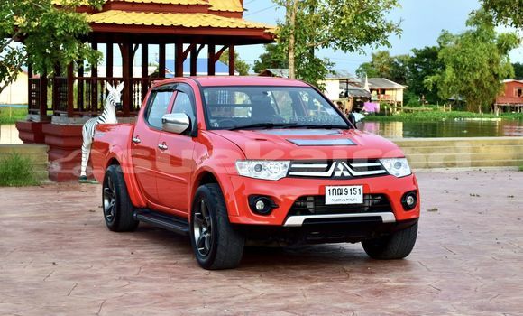 ซื้อ รถมือสอง Isuzu D-Max สีแดง รถยนต์ ใน %{เมือง} ใน กรุงเทพมหานคร