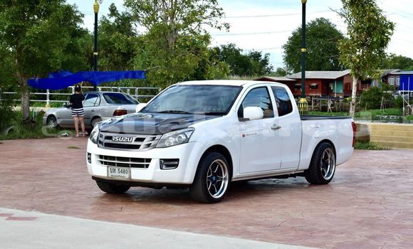 ซื้อ รถมือสอง Isuzu D-Max ขาว รถยนต์ ใน %{เมือง} ใน กรุงเทพมหานคร