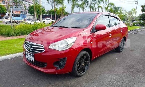 ซื้อ รถมือสอง Mitsubishi Attrage สีแดง รถยนต์ ใน %{เมือง} ใน กรุงเทพมหานคร