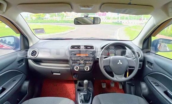 ซื้อ รถมือสอง Mitsubishi Attrage สีแดง รถยนต์ ใน %{เมือง} ใน กรุงเทพมหานคร ซื้อ รถมือสอง Mitsubishi Attrage สีแดง รถยนต์ ใน %{เมือง} ใน กรุงเทพมหานคร