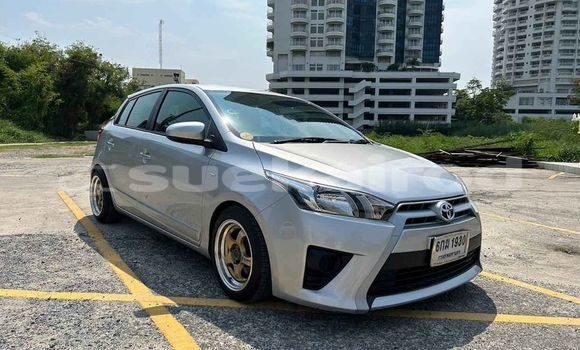 ซื้อ รถมือสอง Toyota Yaris อื่น ๆ รถยนต์ ใน %{เมือง} ใน กรุงเทพมหานคร