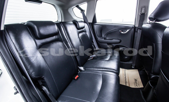 Buy Used Honda Jazz White Car in Bangkok in Bangkok Buy Used Honda Jazz White Car in Bangkok in Bangkok