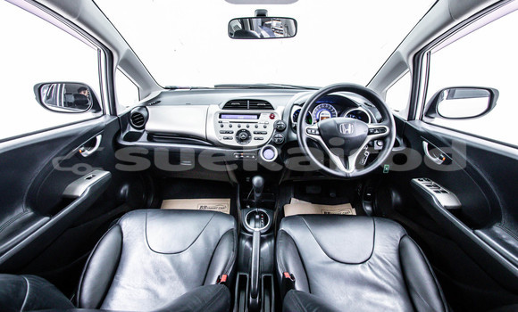 Buy Used Honda Jazz White Car in Bangkok in Bangkok Buy Used Honda Jazz White Car in Bangkok in Bangkok