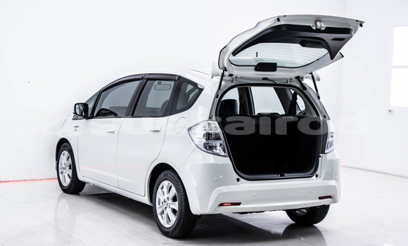 Buy Used Honda Jazz White Car in Bangkok in Bangkok Buy Used Honda Jazz White Car in Bangkok in Bangkok