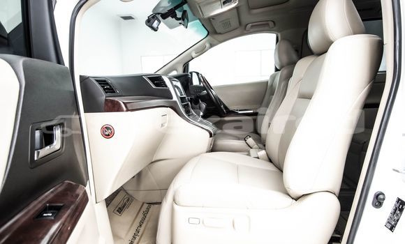 Buy Used Toyota Alphard White Car in Bangkok in Bangkok Buy Used Toyota Alphard White Car in Bangkok in Bangkok