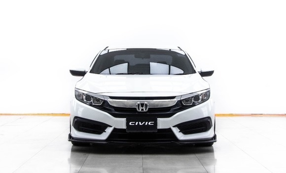 ซื้อ รถมือสอง Honda Civic ขาว รถยนต์ ใน %{เมือง} ใน กรุงเทพมหานคร