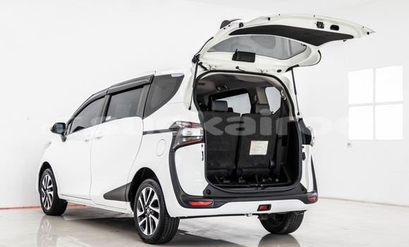 ซื้อ รถมือสอง Toyota Sienta ขาว รถยนต์ ใน %{เมือง} ใน กรุงเทพมหานคร ซื้อ รถมือสอง Toyota Sienta ขาว รถยนต์ ใน %{เมือง} ใน กรุงเทพมหานคร
