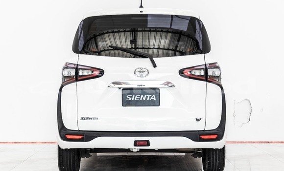 ซื้อ รถมือสอง Toyota Sienta ขาว รถยนต์ ใน %{เมือง} ใน กรุงเทพมหานคร ซื้อ รถมือสอง Toyota Sienta ขาว รถยนต์ ใน %{เมือง} ใน กรุงเทพมหานคร