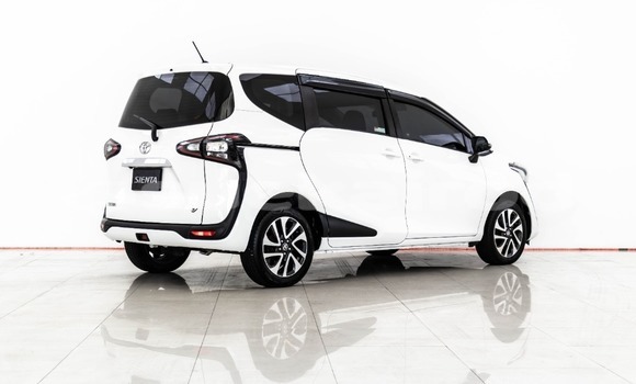 ซื้อ รถมือสอง Toyota Sienta ขาว รถยนต์ ใน %{เมือง} ใน กรุงเทพมหานคร ซื้อ รถมือสอง Toyota Sienta ขาว รถยนต์ ใน %{เมือง} ใน กรุงเทพมหานคร