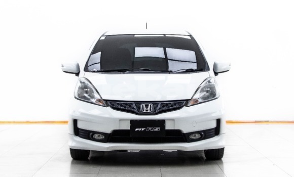 Buy Used Honda Jazz White Car in Bangkok in Bangkok