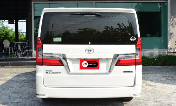 ซื้อ รถมือสอง Toyota Crown Majesta ขาว รถยนต์ ใน %{เมือง} ใน กรุงเทพมหานคร ซื้อ รถมือสอง Toyota Crown Majesta ขาว รถยนต์ ใน %{เมือง} ใน กรุงเทพมหานคร