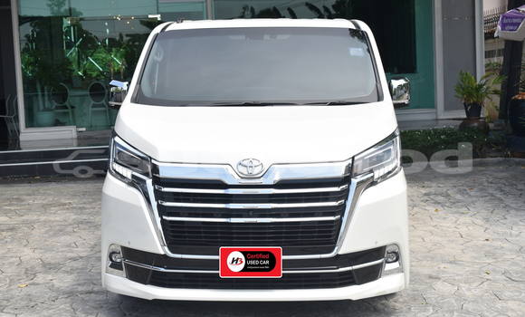 ซื้อ รถมือสอง Toyota Crown Majesta ขาว รถยนต์ ใน %{เมือง} ใน กรุงเทพมหานคร ซื้อ รถมือสอง Toyota Crown Majesta ขาว รถยนต์ ใน %{เมือง} ใน กรุงเทพมหานคร