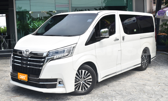 ซื้อ รถมือสอง Toyota Crown Majesta ขาว รถยนต์ ใน %{เมือง} ใน กรุงเทพมหานคร ซื้อ รถมือสอง Toyota Crown Majesta ขาว รถยนต์ ใน %{เมือง} ใน กรุงเทพมหานคร