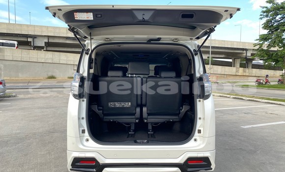 Buy Used Toyota Vellfire White Car in Bangkok in Bangkok Buy Used Toyota Vellfire White Car in Bangkok in Bangkok