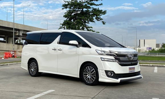 Buy Used Toyota Vellfire White Car in Bangkok in Bangkok Buy Used Toyota Vellfire White Car in Bangkok in Bangkok