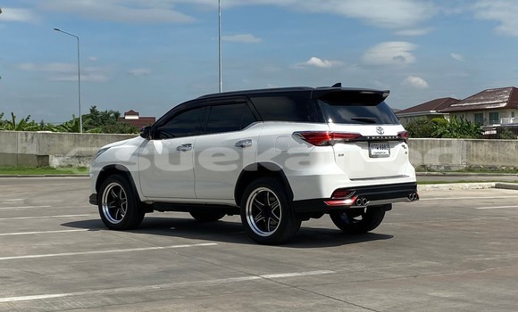 Buy Used Toyota Fortuner White Car in Bangkok in Bangkok Buy Used Toyota Fortuner White Car in Bangkok in Bangkok