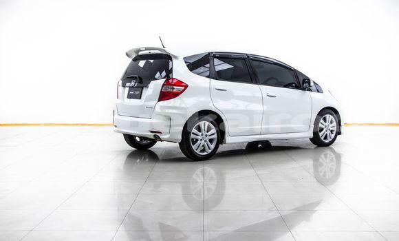 Buy Used Honda Jazz White Car in Bangkok in Bangkok Buy Used Honda Jazz White Car in Bangkok in Bangkok