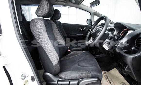 Buy Used Honda Jazz White Car in Bangkok in Bangkok Buy Used Honda Jazz White Car in Bangkok in Bangkok